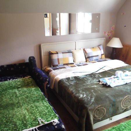 Guest House Kavedzic 자블야크 외부 사진