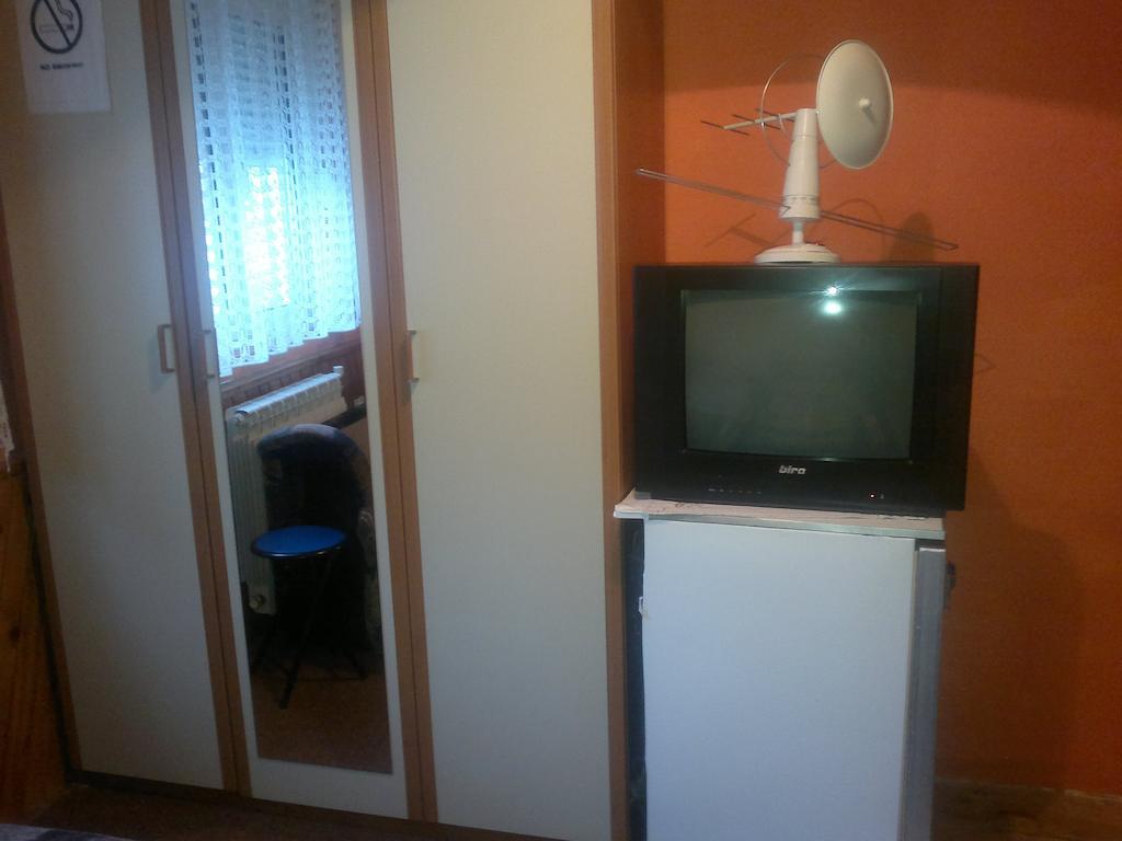 Guest House Kavedzic 자블야크 객실 사진