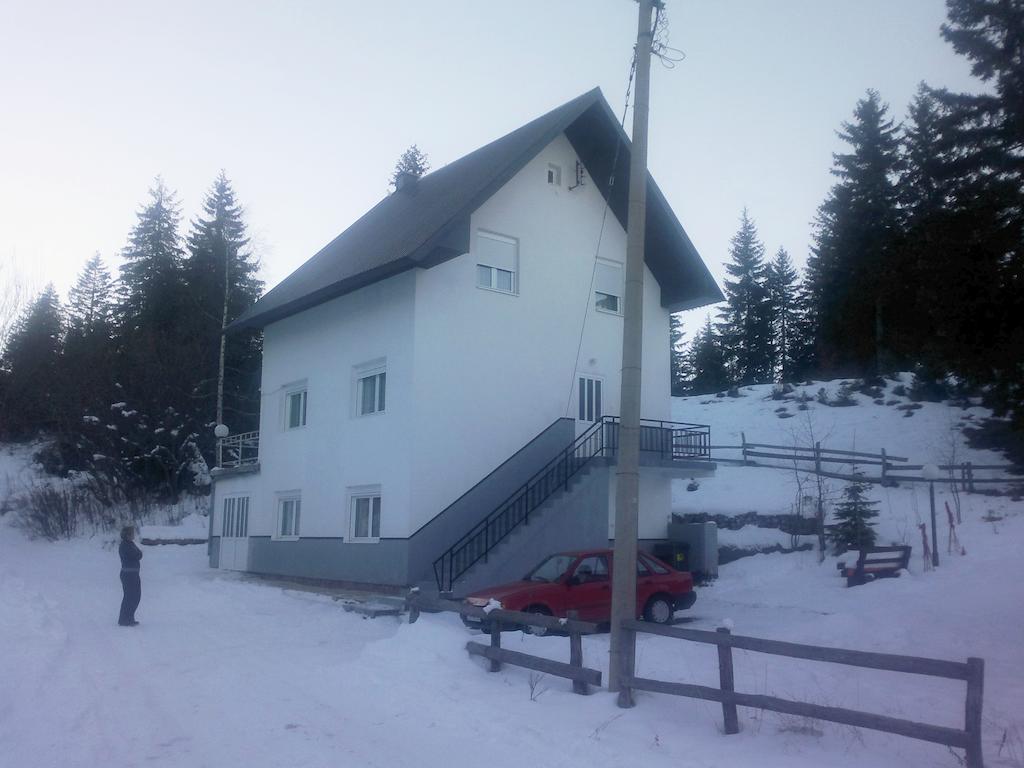 Guest House Kavedzic 자블야크 외부 사진