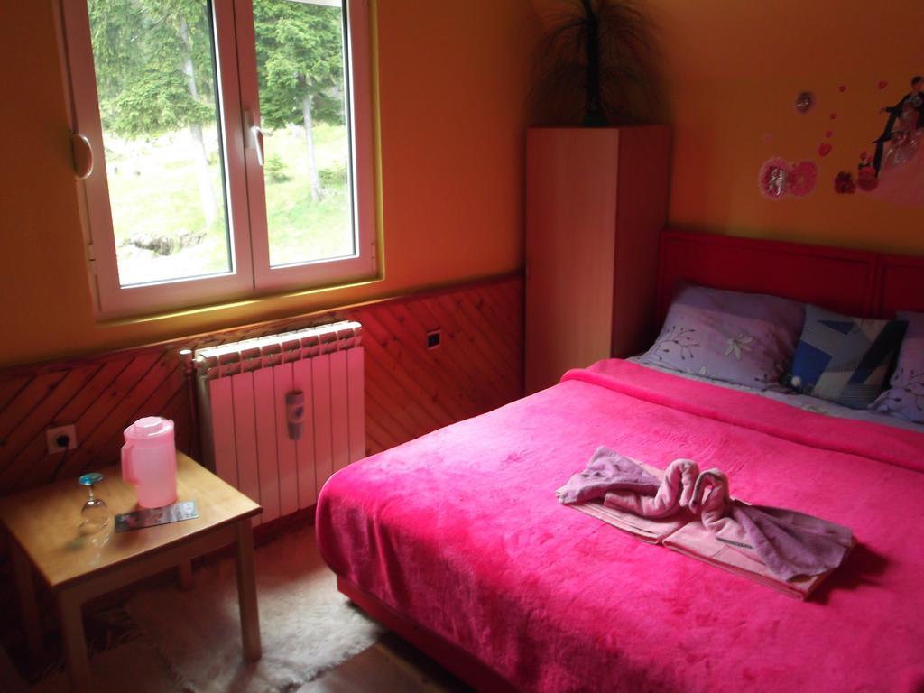 Guest House Kavedzic 자블야크 외부 사진