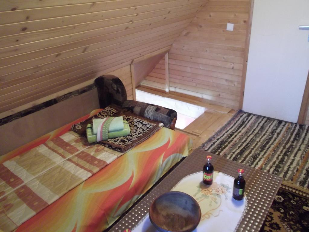 Guest House Kavedzic 자블야크 외부 사진
